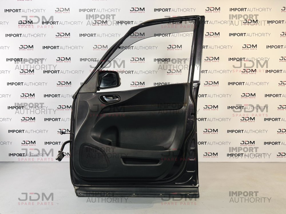 RH FRONT DOOR SHELL (DRIVER) - USED