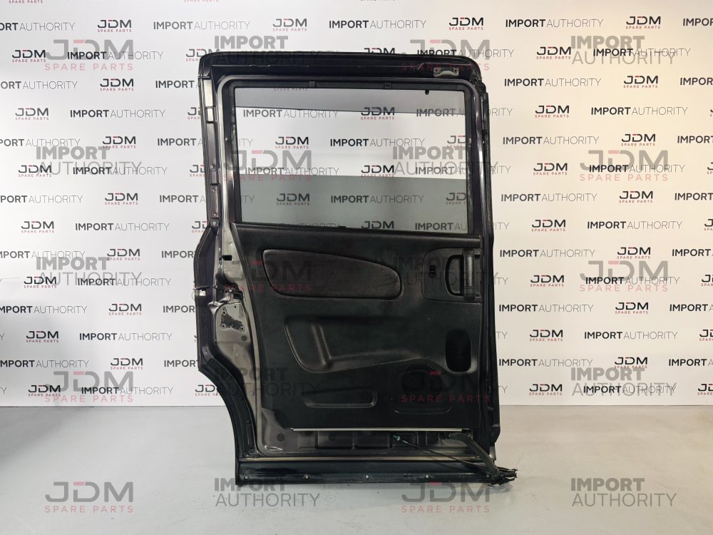 LH REAR SLIDING DOOR SHELL (PASSENGER REAR) - USED