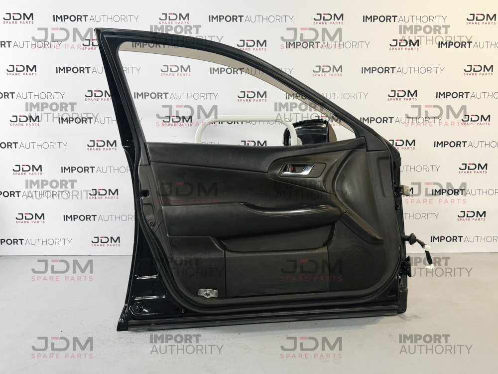 LH FRONT DOOR SHELL (PASSENGER) - USED