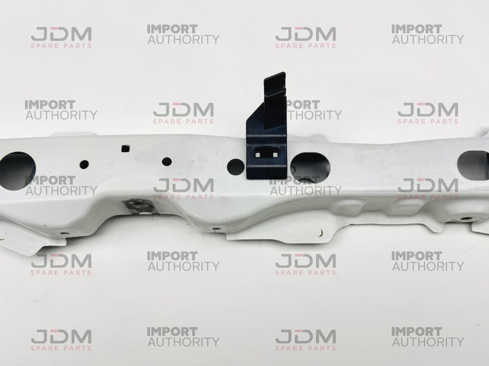 UPPER CENTRE RADIATOR SUPPORT - USED